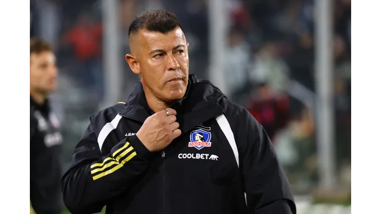 Jorge Almirón deberá replantear los partidos de forma muy inteligente de cara al término del torneo (Foto: Photosport)