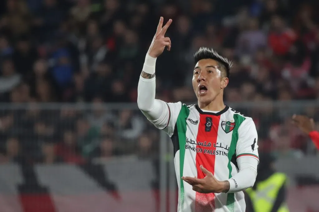 Claudio Borghi mencionó a Cristián Suárez como opción para la Roja. (Foto: Photosport)