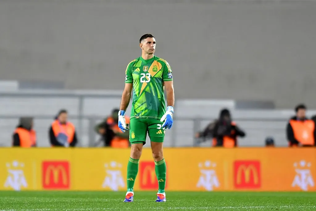 Emiliano Martínez no podrá jugar en Argentina ante Venezuela y Bolivia (Foto: Getty)