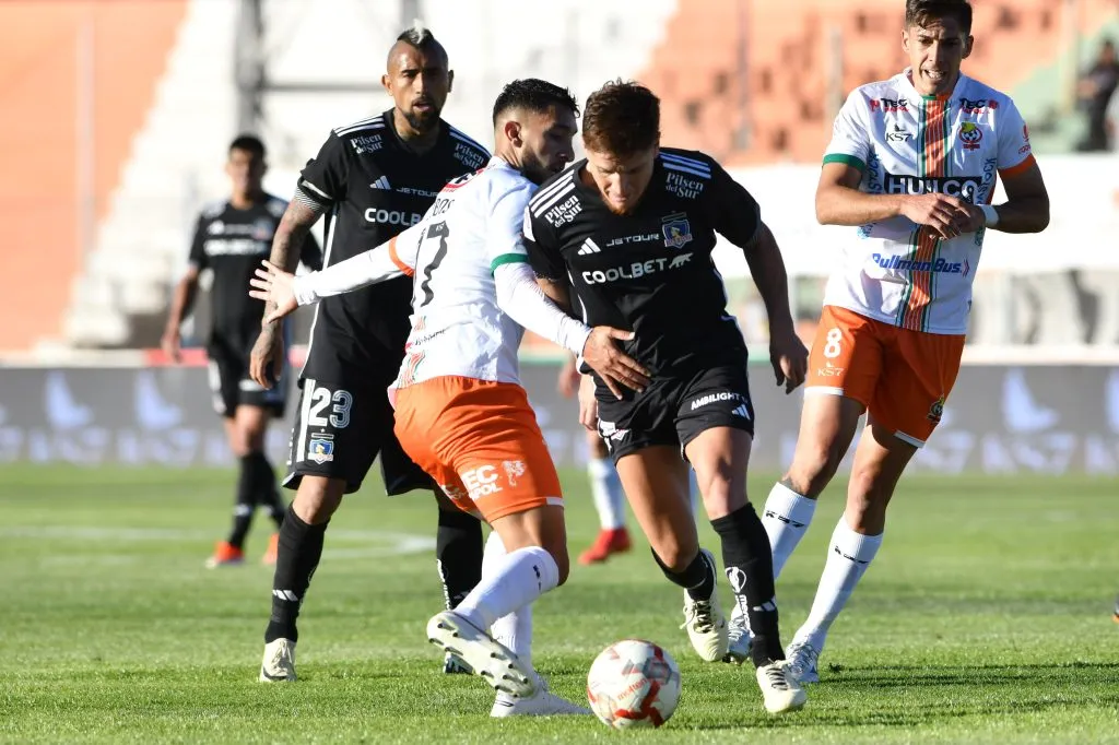 Colo Colo empató 2-2 con Cobresal en la primera rueda del Campeonato Nacional 2024. (Foto: Alejandro Pizarro Ubilla/Photosport)