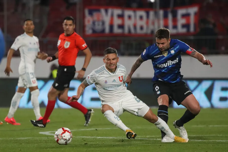 Aránguiz y su llamado de atención en la U | Foto: Photosport