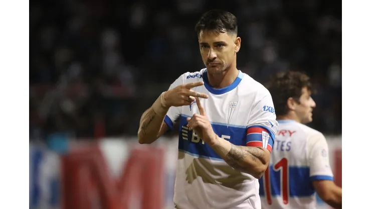 Fernando Zampedri iguala a Rodrigo Barrera en Universidad Católica (Foto: Jonnathan Oyarzun/Photosport)