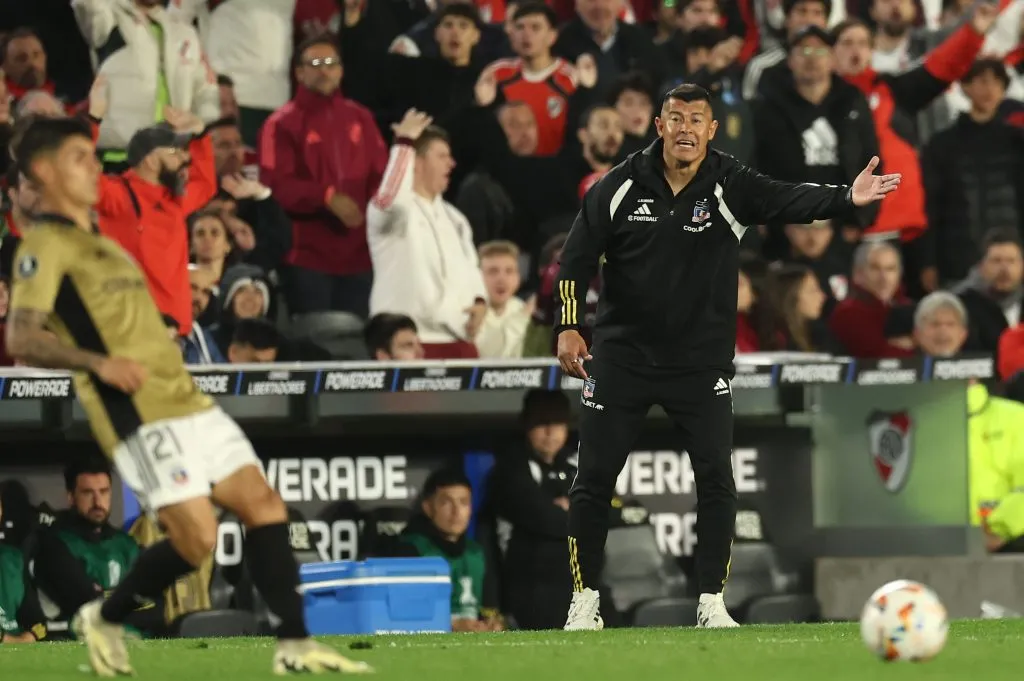 Jorge Almirón se mostró orgulloso del trabajo de Colo Colo pese a la eliminación en Copa Libertadores. (Foto: Alejandro Pagni/Photosport)