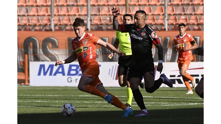 Cobreloa fue derrotado por Ñublense. (Foto: Photosport)