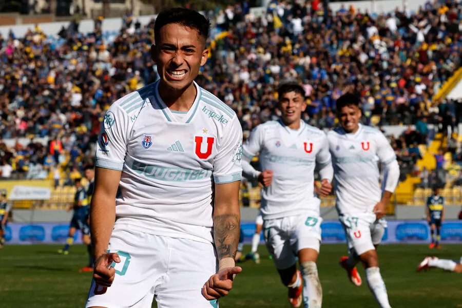 Assadi celebrando su gol ante Everton (Photosport)