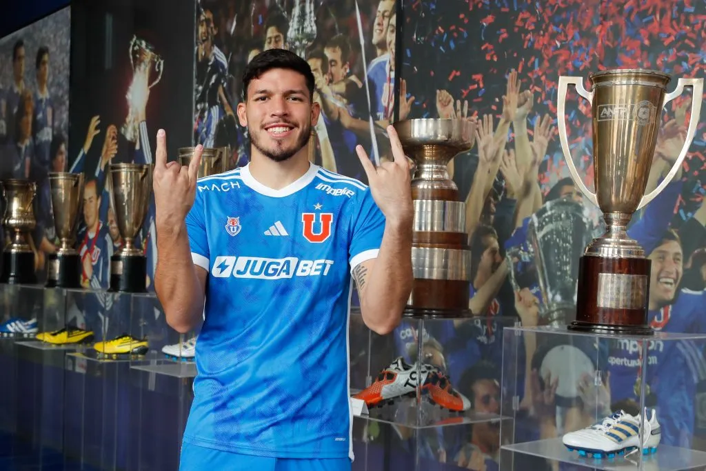 Tamayo presentado en la U (Prensa UCH)