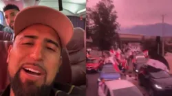 Arturo Vidal quedó encantado con la caravana de Colo Colo.