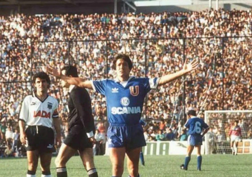 Reynero, en su época de futbolista azul (Archivo)