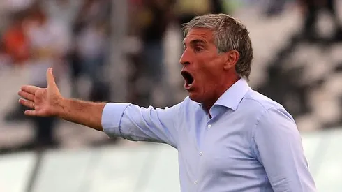 Labruna miró atento el Colo Colo vs. River Plate.