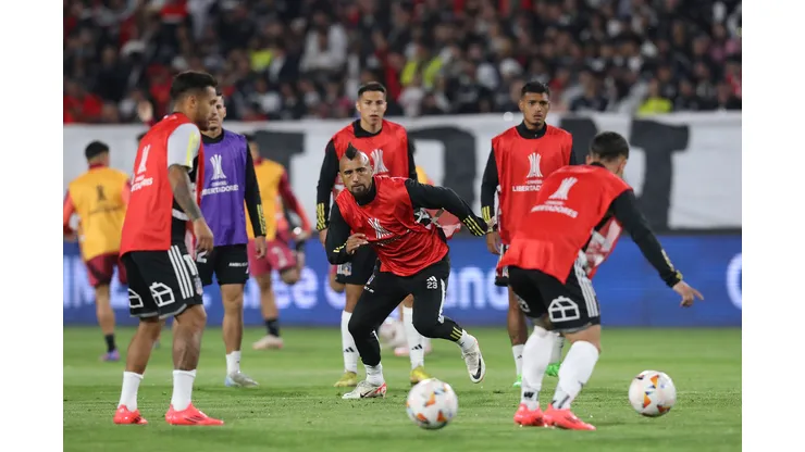 Arturo Vidal reveló qué camiseta usará Colo Colo ante River en Núñez. (Foto: Photosport)