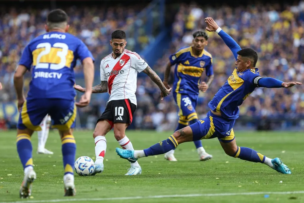 Manuel Lanzini marcó el tanto del triunfo ante Boca Juniors. (Foto: Getty)