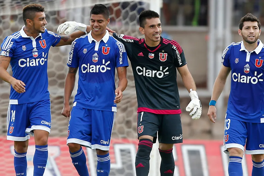 Jiménez en su época de arquero azul (Photosport)