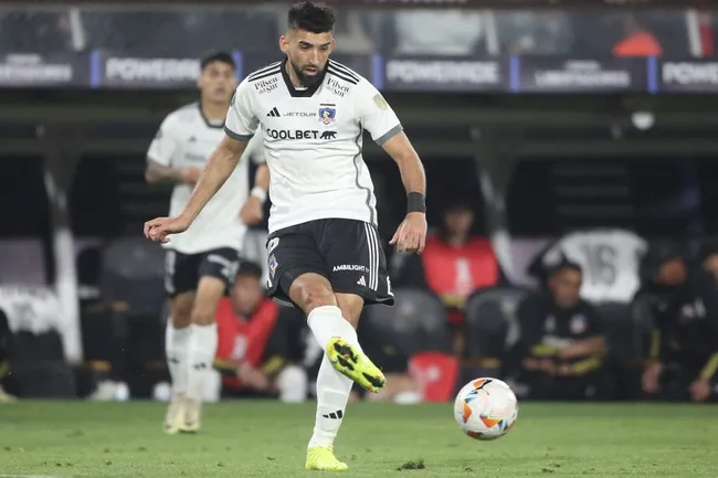 Emiliano Amor desea continuar en Colo Colo. (Foto: Jonnathan Oyarzún/Photosport)