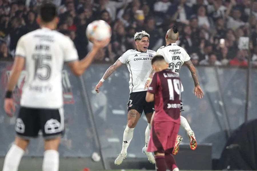 Carlos Palacios no se puso nervioso ante River. | Foto: Photosport