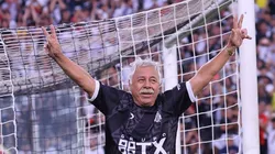 Caszely se la juega en Colo Colo.