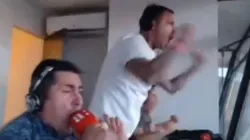 Al igual que el pueblo azul, Caamaño y Pinilla celebraron con todo el gol de Fernández.