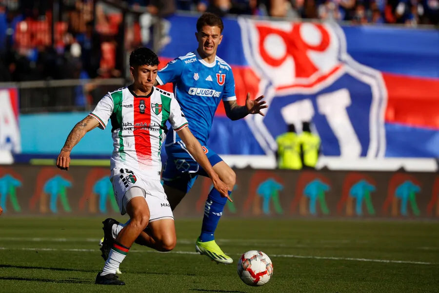 La U sufrió para lograr los tres puntos ante Palestino. | Foto: Photosport