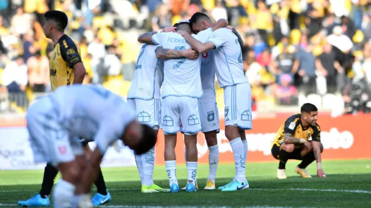 La formación de la U para recibir a Palestino