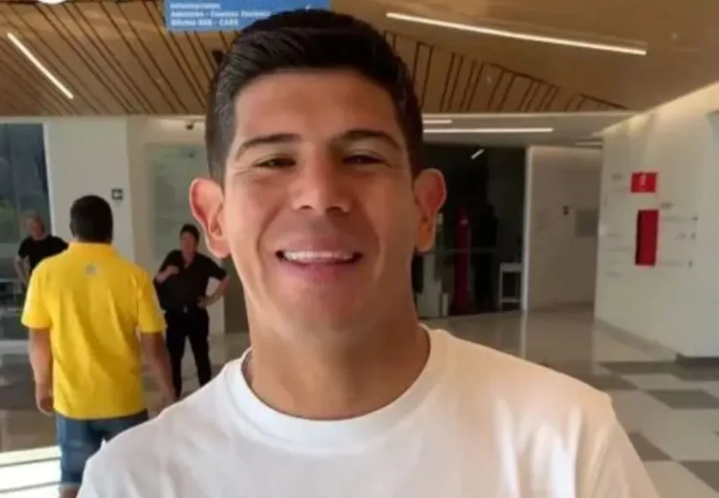 Cristóbal Campos recibió la visita del capitán de Colo Colo, Esteban Pavez.