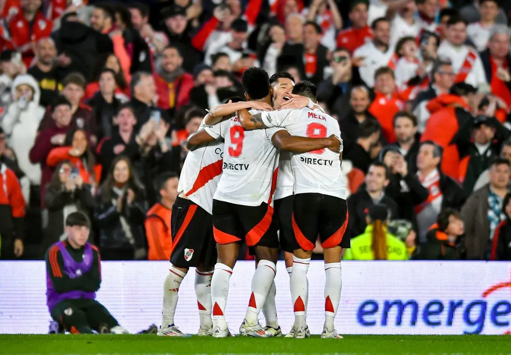 River Plate celebra en la previa al partido ante Colo Colo. (Photo by Marcelo Endelli/Getty Images)
