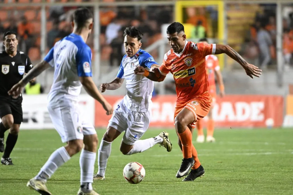 Audax Italiano y Cobreloa protagonizarán partido clave en la lucha por la zona baja. (Foto: Photosport)