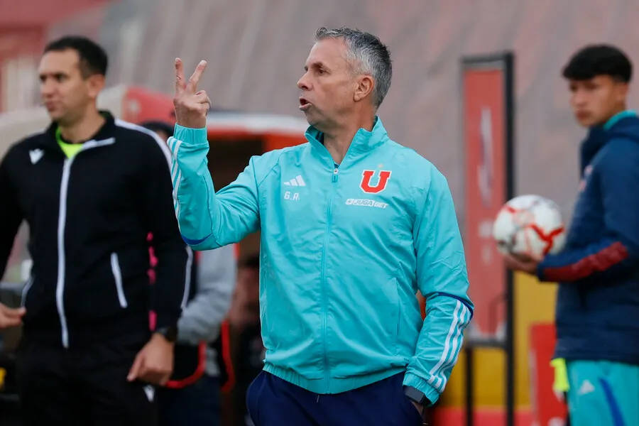 Borghi alaba el trabajo de Álvarez en la U | Foto: Photosport