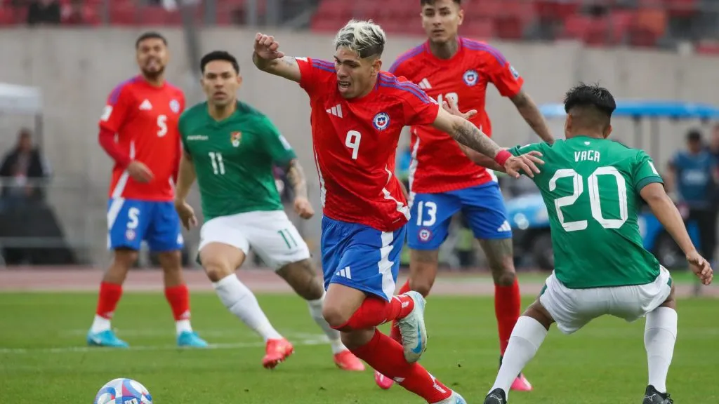 Carlos Palacios puso en duda su participación en La Roja.