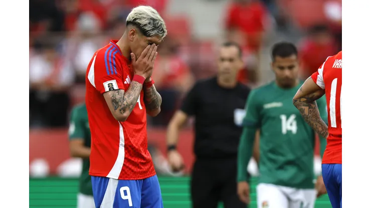 El mundialista chileno Miguel Ángel Neira exige a un nuevo 10