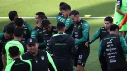 La Selección de Bolivia espera sacar un punto de su visita a Chile. (Foto: Javier Salvo/Photosport)