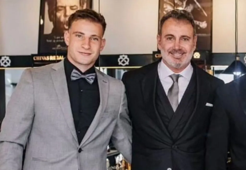 Marcelo Barticciotto junto a su hijo Bruno Barticciotto, seleccionado chileno.