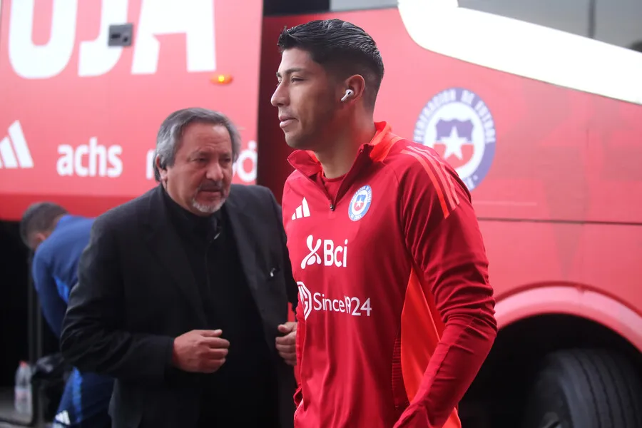 Valdivia quiere a Cortés contra Bolivia. | Foto: Photosport