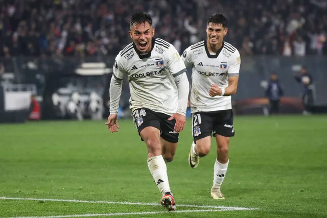 Pizarro extendería su vínculo con Colo Colo | Foto: Photosport