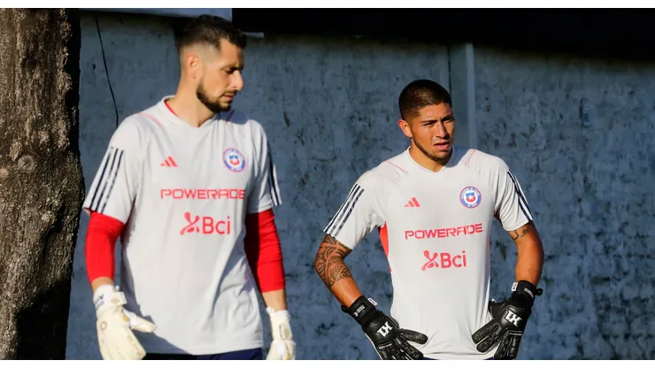 Cortés y Arias pelean palmo a palmo un puesto de titular ante Bolivia.