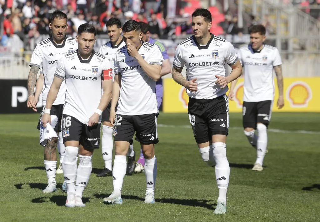 Óscar Opazo fue el capitán de Colo Colo ante Magallanes. (Foto: Carlos Alarcón/Photosport)