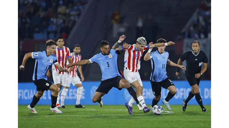 Paraguay rescata un punto ante Uruguay en Montevideo. (Foto: Getty)