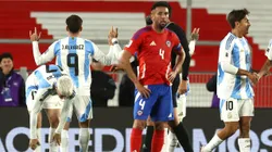 Mauricio Isla está en duda para el duelo entre La Roja y Bolivia.