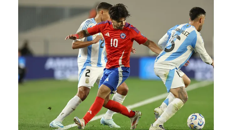 La Selección Chilena no logra sumar en Buenos Aires. (Foto: Photosport)