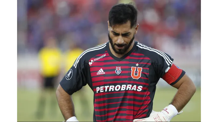 Johnny Herrera no aguantó la pena por la situación de Cristóbal Campos.