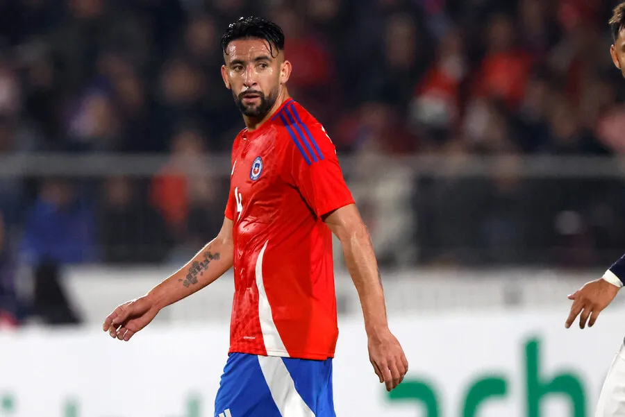 Para Nicolás Peric no se logra comprender la ausencia de Mauricio Isla en La Roja.