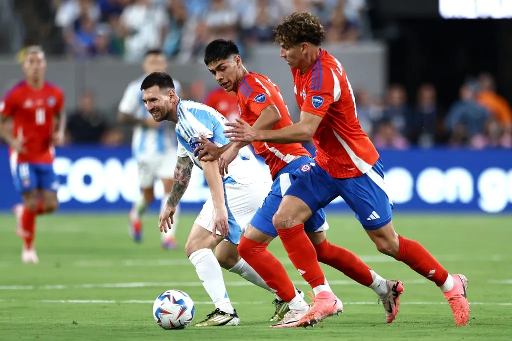 Lionel Messi se perderá el duelo ante La Roja. Un alivio para Ricardo Gareca.