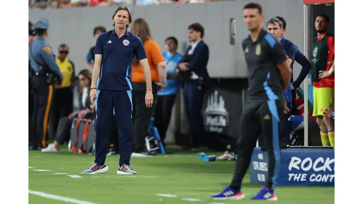 Ricardo Gareca está aliviado por la ausencia de Lionel Messi ante La Roja.
