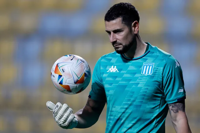 Arias portero de Racing (Photosport)