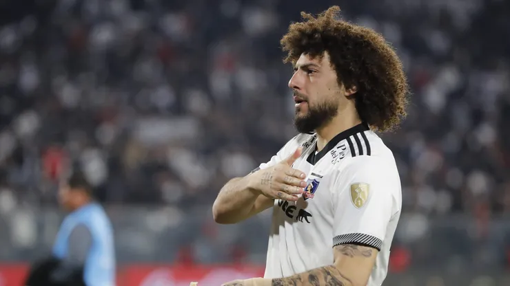 Maximiliano Falcón extendió su contrato con Colo Colo. (Foto: Felipe Zanca/Photosport)