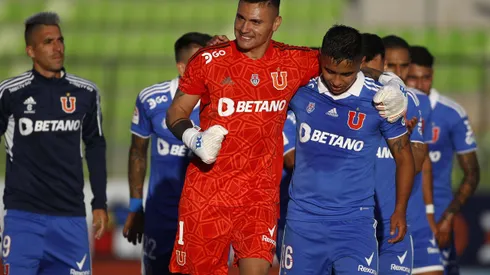 Cristóbal Campos recibe visita de delegación de Universidad de Chile.