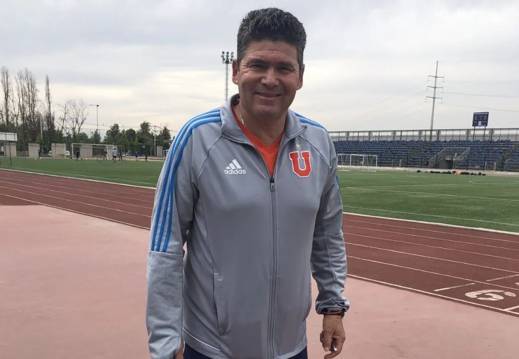 Cepillín Olguín comienza a sacar la calculadora para el título de Universidad de Chile.