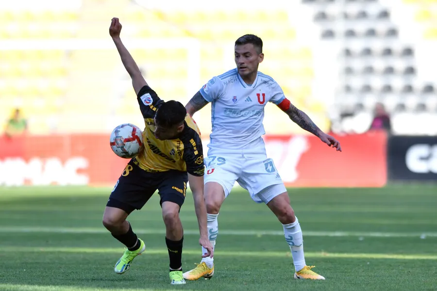 Aránguiz fue una de las figuras ante Coquimbo Unido. | Foto: Photosport