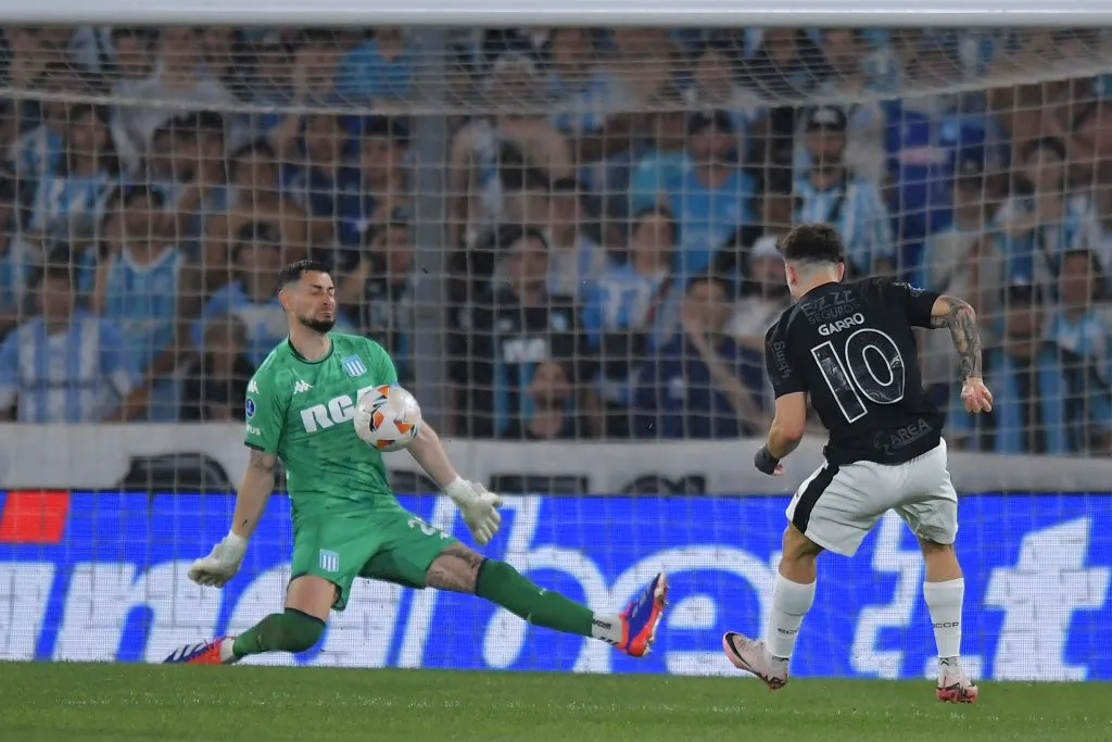Gabriel Arias tuvo una tapada clave en un mano a mano ante Rafael Garro (Foto de Marcelo Endelli/Getty Images)