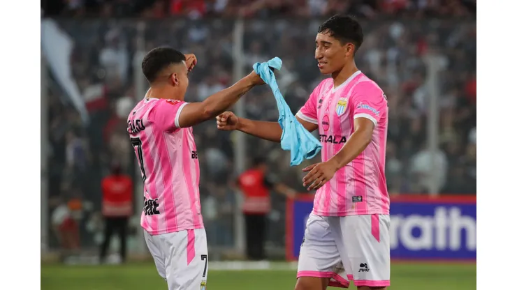 Magallanes eliminó a Colo Colo de Copa Chile.