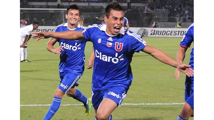 Charles Aránguiz extraña a Eduardo Vargas en Universidad de Chile
