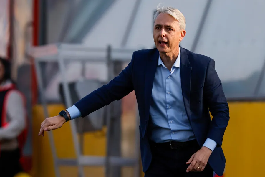 Nunes trabaja con todo en la UC y el duelo ante Cobreloa | Foto: Photosport